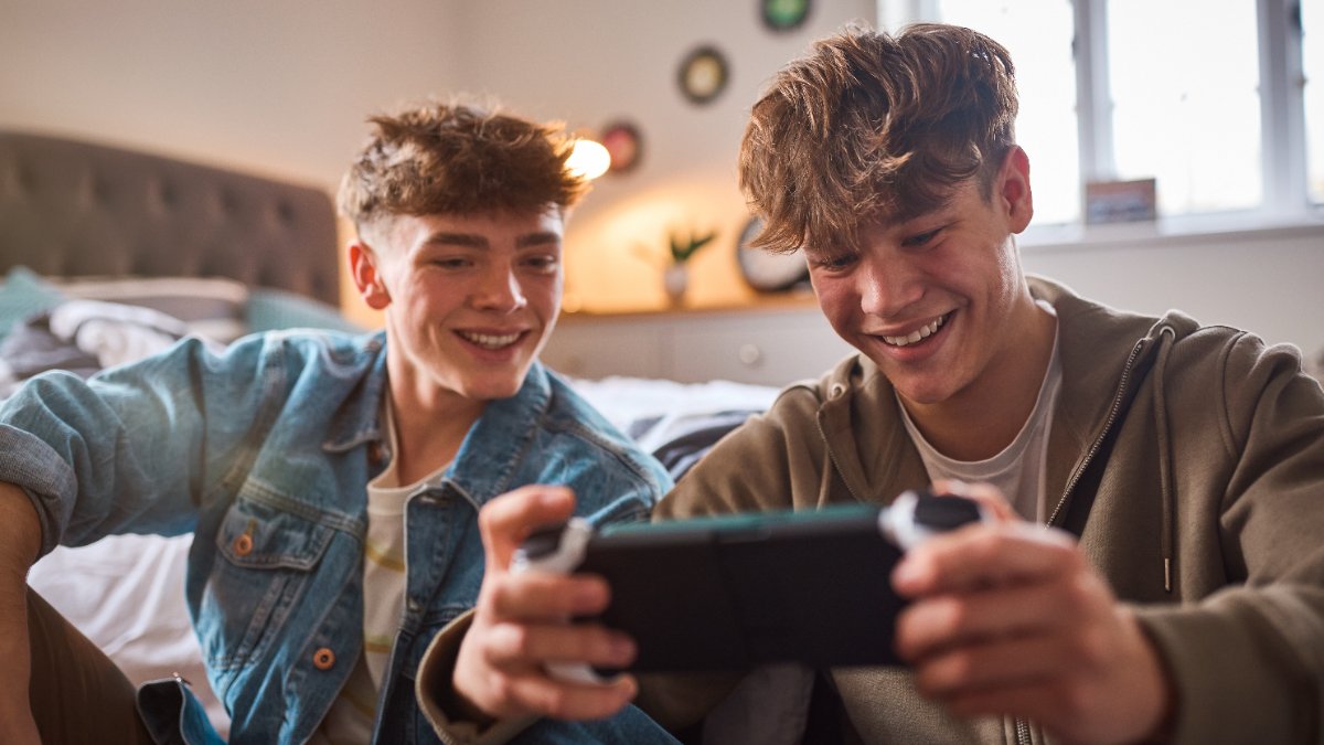 Teens insights hub